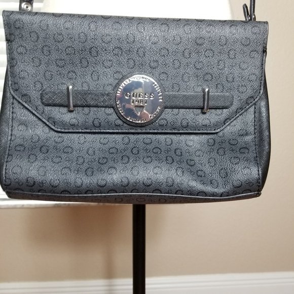 guess 1981 crossbody bag